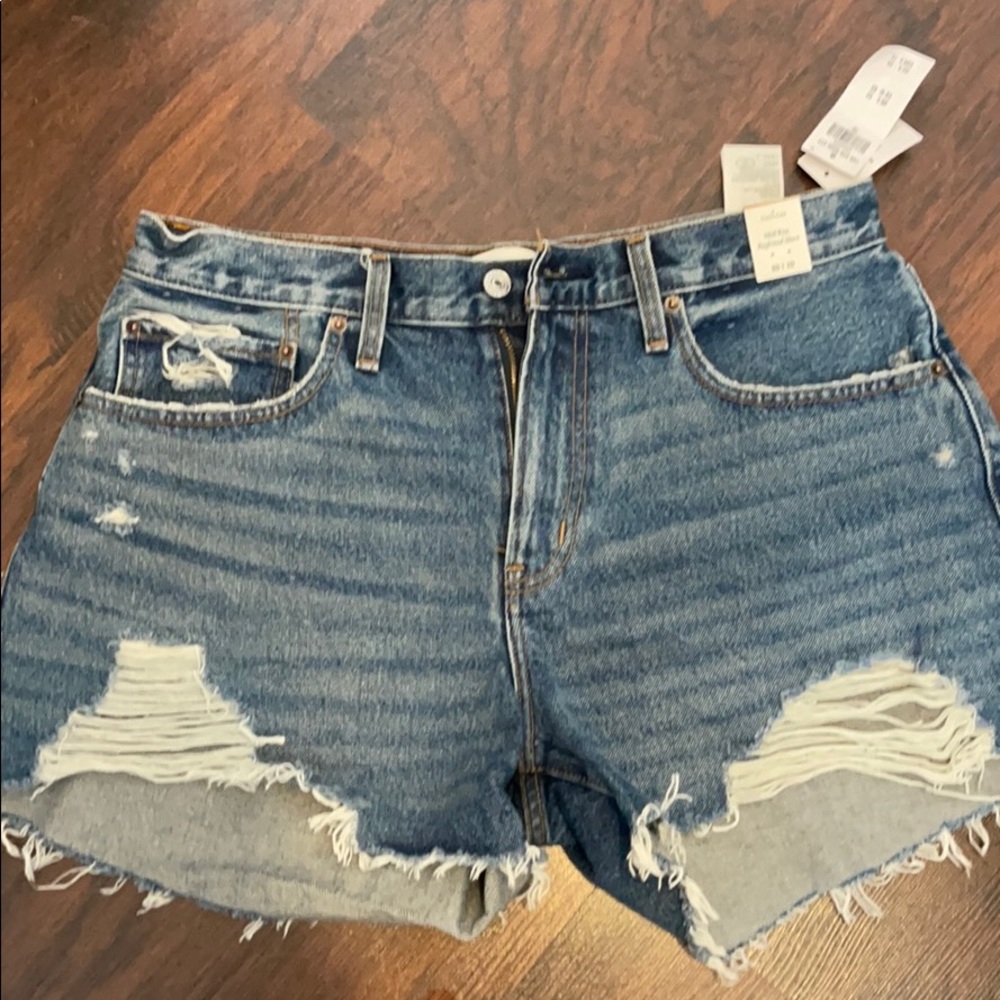 Mid Rise Boyfriend Shorts